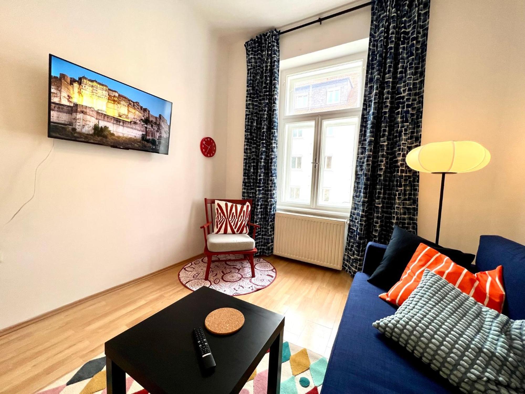 Cozy City Retreat - By Nahuen Suites Graz Kültér fotó
